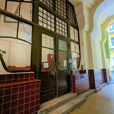 Stylish & Cozy Central Studio - Purple Room Budapest Exterior photo