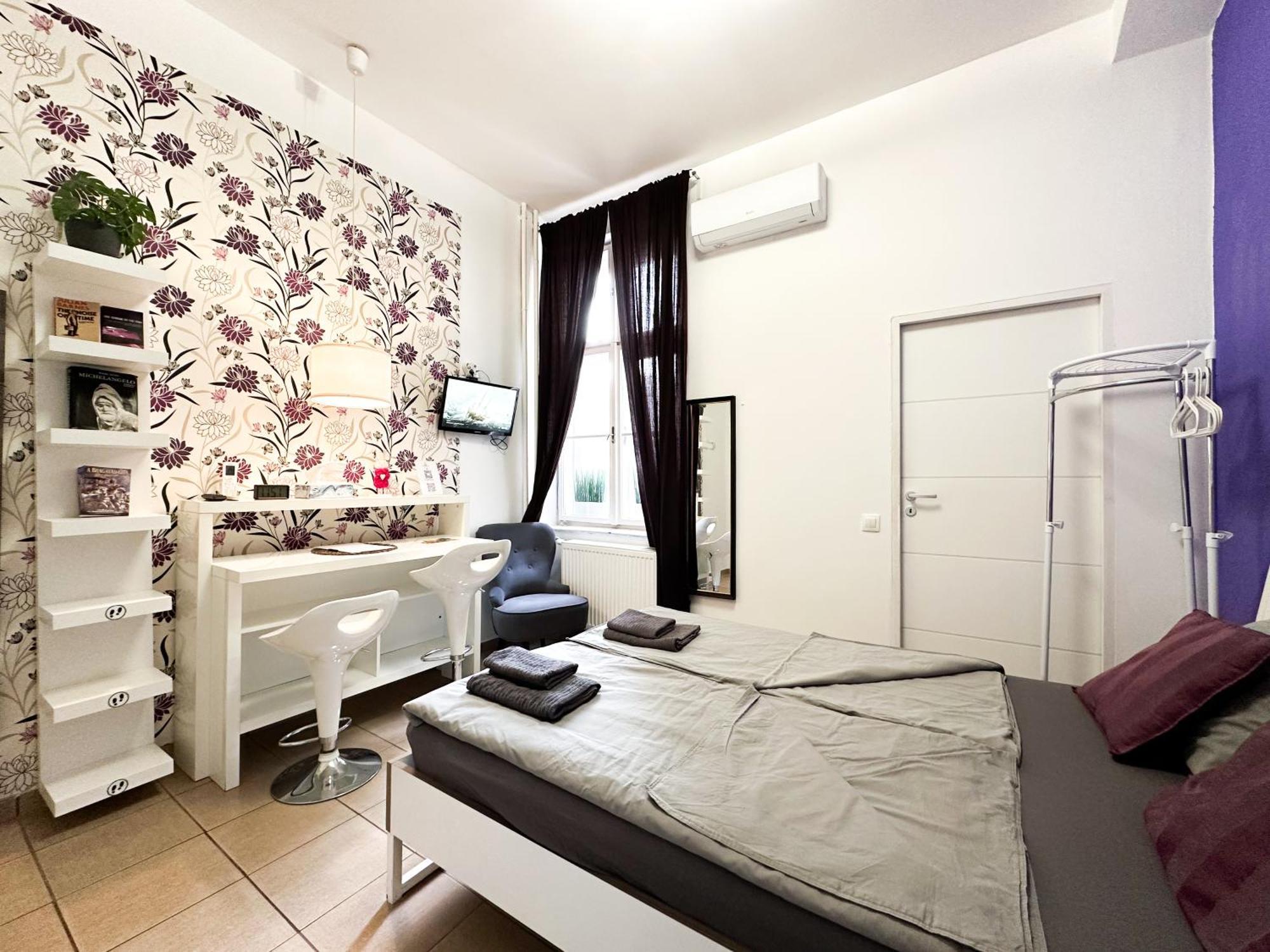 Apartament Stylish & Cozy - Purple